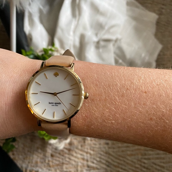 Kate spade rose gold watch - Picture 2 of 5